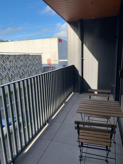 2 Bedrooms Apprtmt Plus Underground Parking In Cbd Christchurch Esterno foto