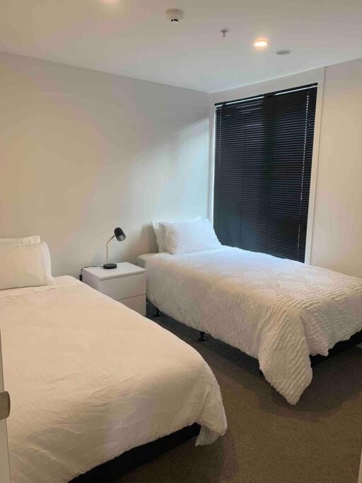 2 Bedrooms Apprtmt Plus Underground Parking In Cbd Christchurch Esterno foto